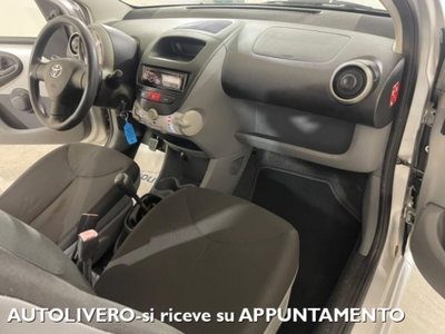 Toyota Aygo 1.0 12V VVT-i 5 porte Griffe (10)