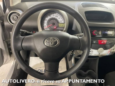 Toyota Aygo 1.0 12V VVT-i 5 porte Griffe (13)