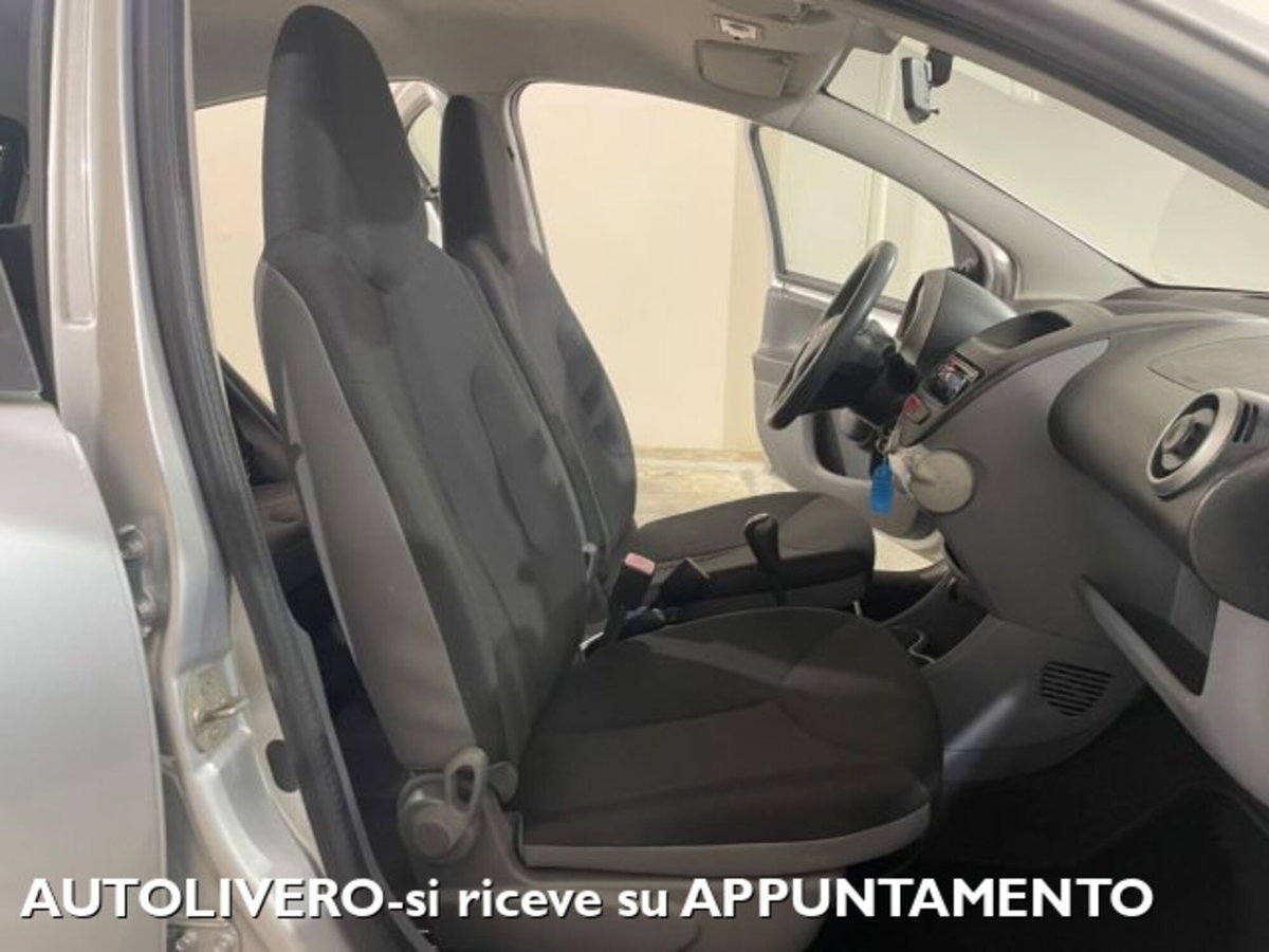 Toyota Aygo 1.0 12V VVT-i 5 porte Griffe (9)