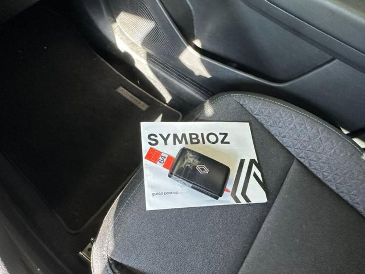 Renault Symbioz 1.6 full hybrid Evolution 145cv auto (18)
