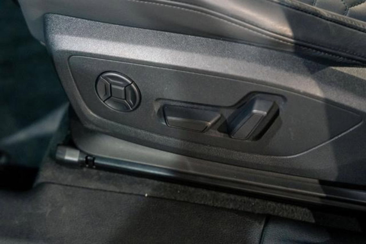 Audi RS Q3 2.5 quattro s-tronic (16)