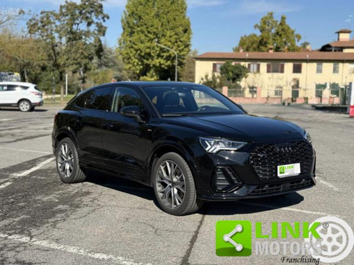 Audi Q3 Sportback 40 2.0 tfsi Identity Black quattro s-tronic (11)