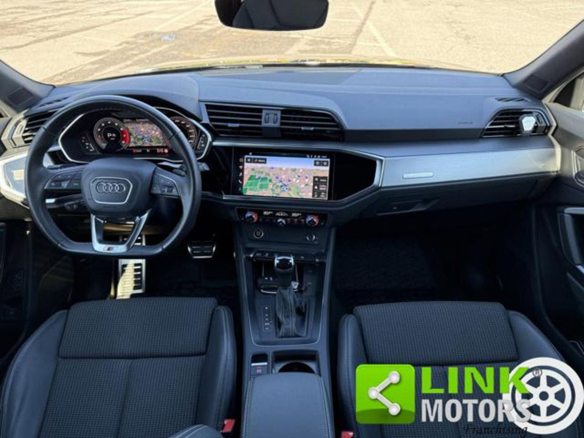 Audi Q3 Sportback 40 2.0 tfsi Identity Black quattro s-tronic (4)