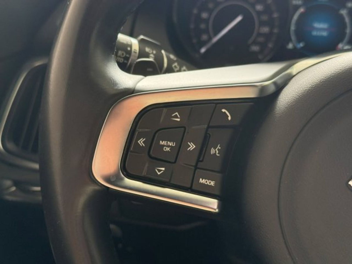 Jaguar E-Pace 2.0D 150 CV AWD aut. R-Dynamic (16)