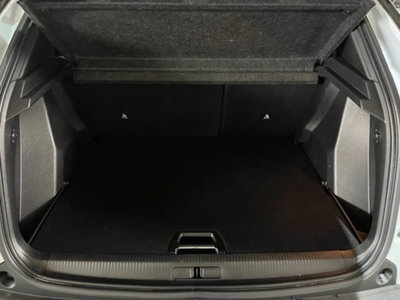 Peugeot 2008 PureTech 100 S&S Allure Navi Pack (18)