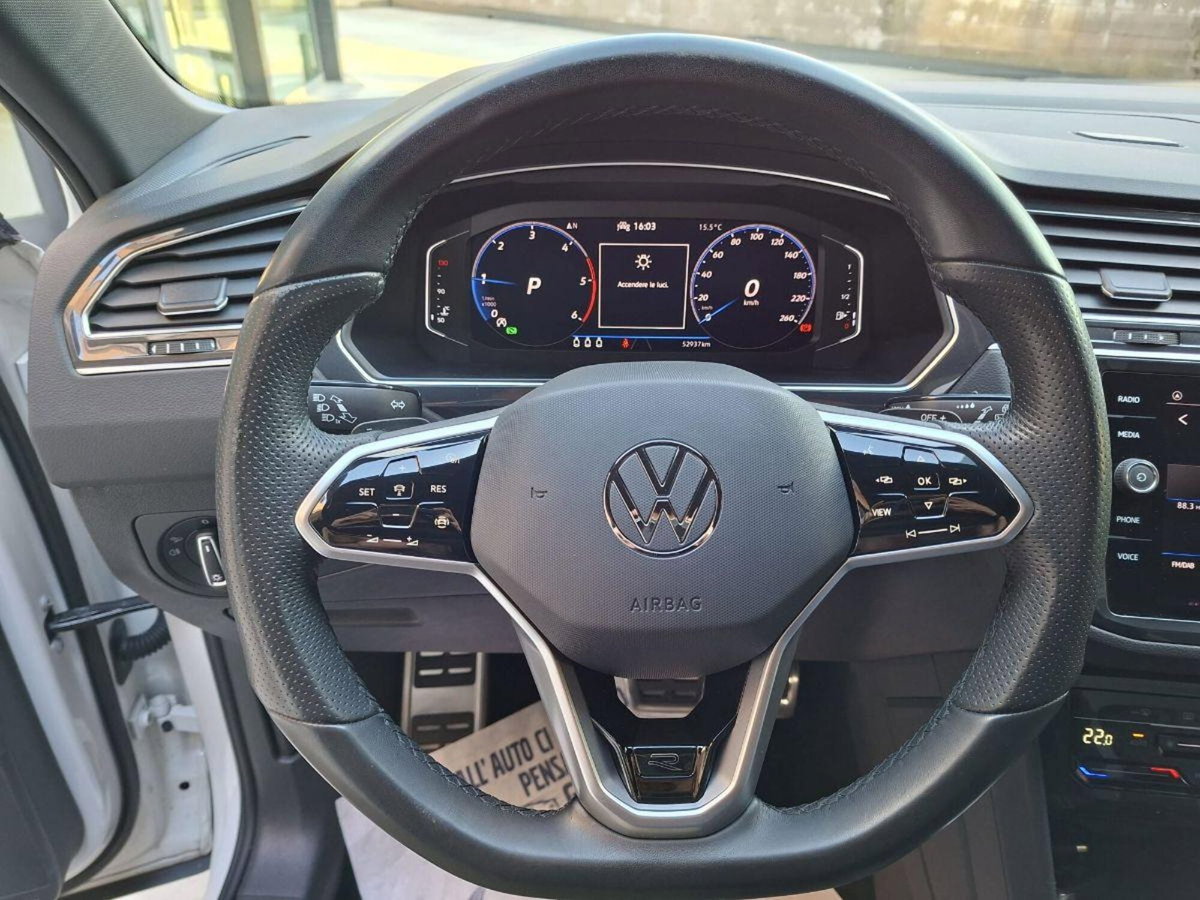 Volkswagen Tiguan Allspace 2.0 tdi R-Line 150cv dsg (10)