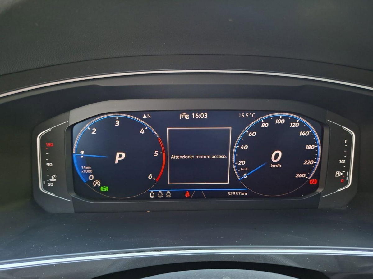 Volkswagen Tiguan Allspace 2.0 tdi R-Line 150cv dsg (11)