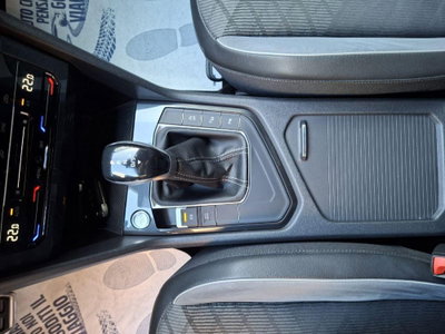 Volkswagen Tiguan Allspace 2.0 tdi R-Line 150cv dsg (13)