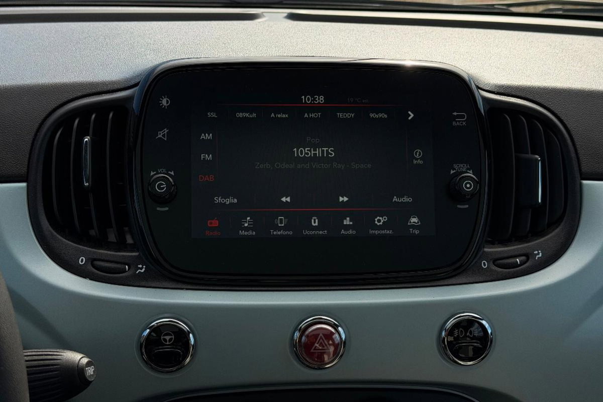 Fiat 500 1.0 Hybrid Dolcevita (9)