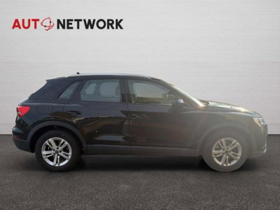 Audi Q3 35 TDI quattro S tronic Business (8)
