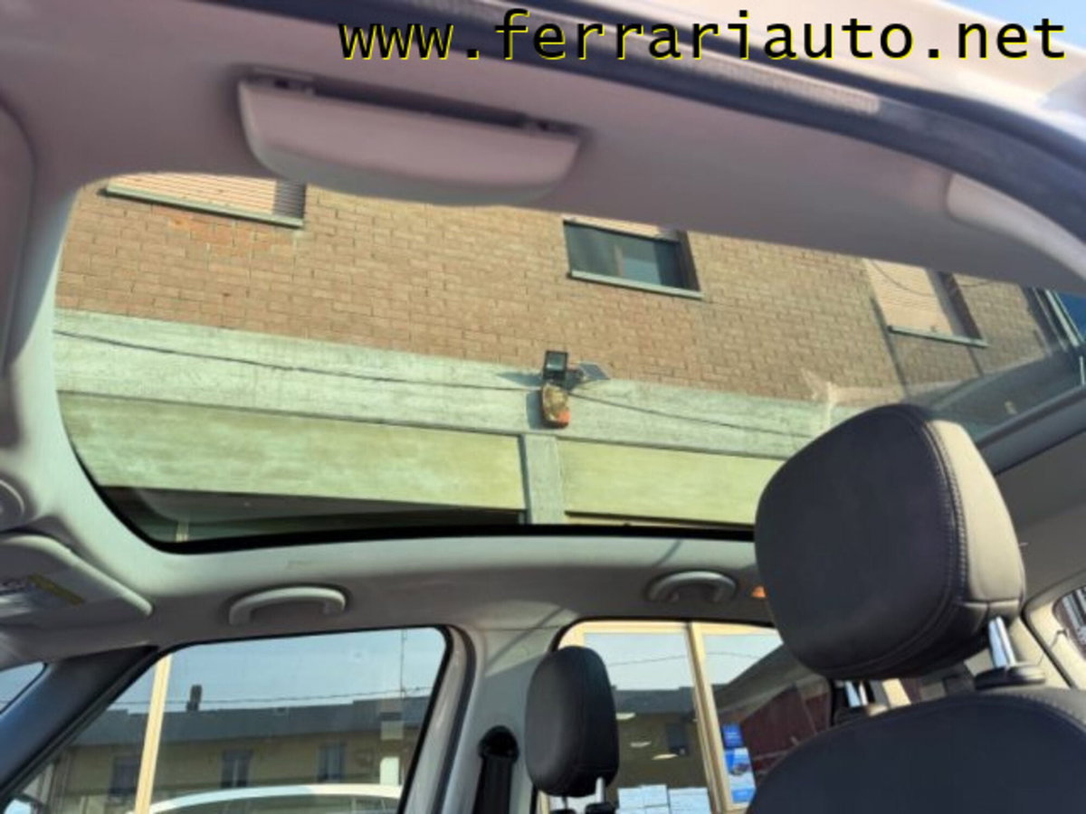 Fiat 500L 1.4 T-Jet 120 CV GPL Lounge (7)