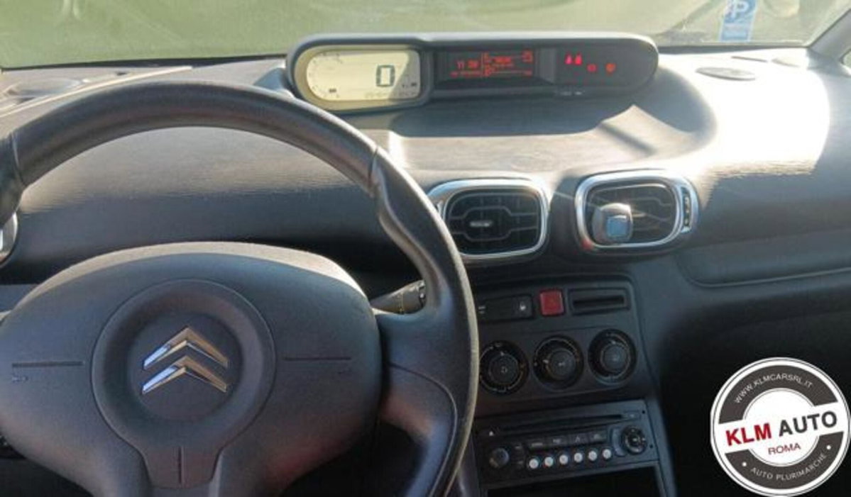 Citroen C3 Picasso 1.4 VTi 95 Exclusive Theatre (6)