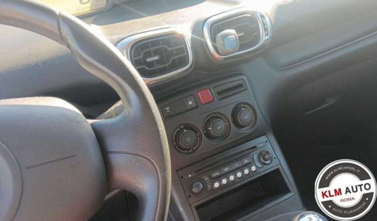Citroen C3 Picasso 1.4 VTi 95 Exclusive Theatre (7)