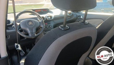 Citroen C3 Picasso 1.4 VTi 95 Exclusive Theatre (9)