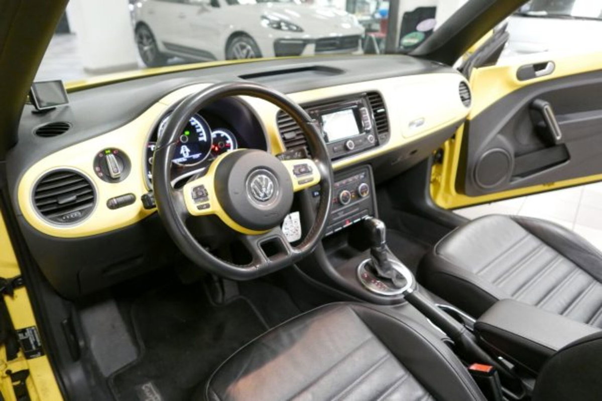 Volkswagen Maggiolino Cabrio 1.4 TSI DSG Sport (11)