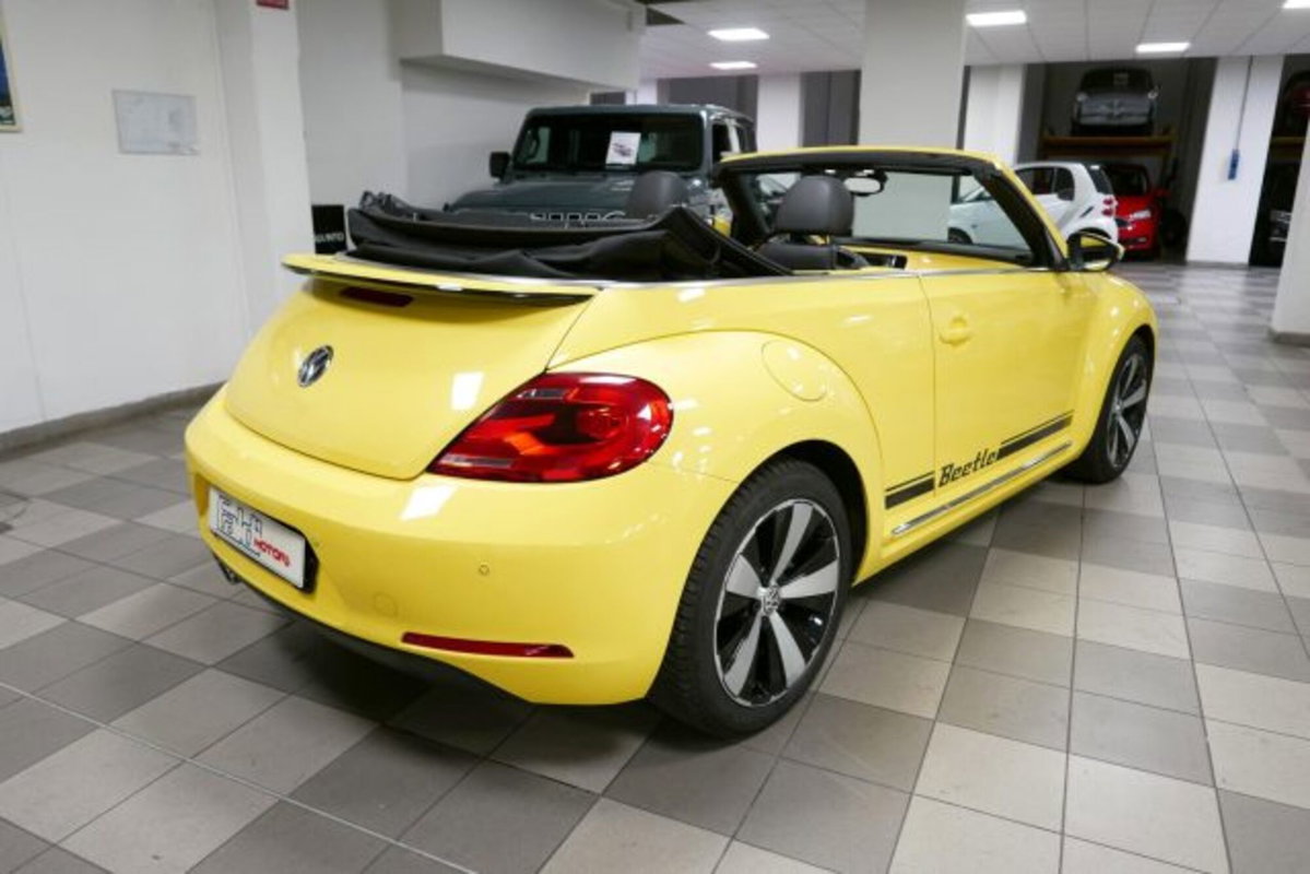 Volkswagen Maggiolino Cabrio 1.4 TSI DSG Sport (4)