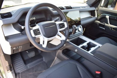 Land Rover Defender 110 3.0d i6 mhev S awd 250cv auto 6p.ti (4)