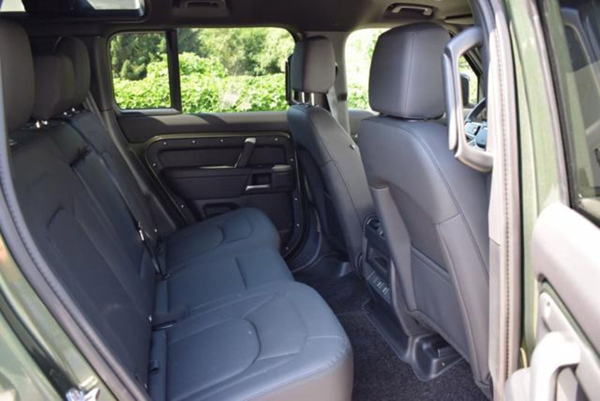 Land Rover Defender 110 3.0d i6 mhev S awd 250cv auto 6p.ti (8)