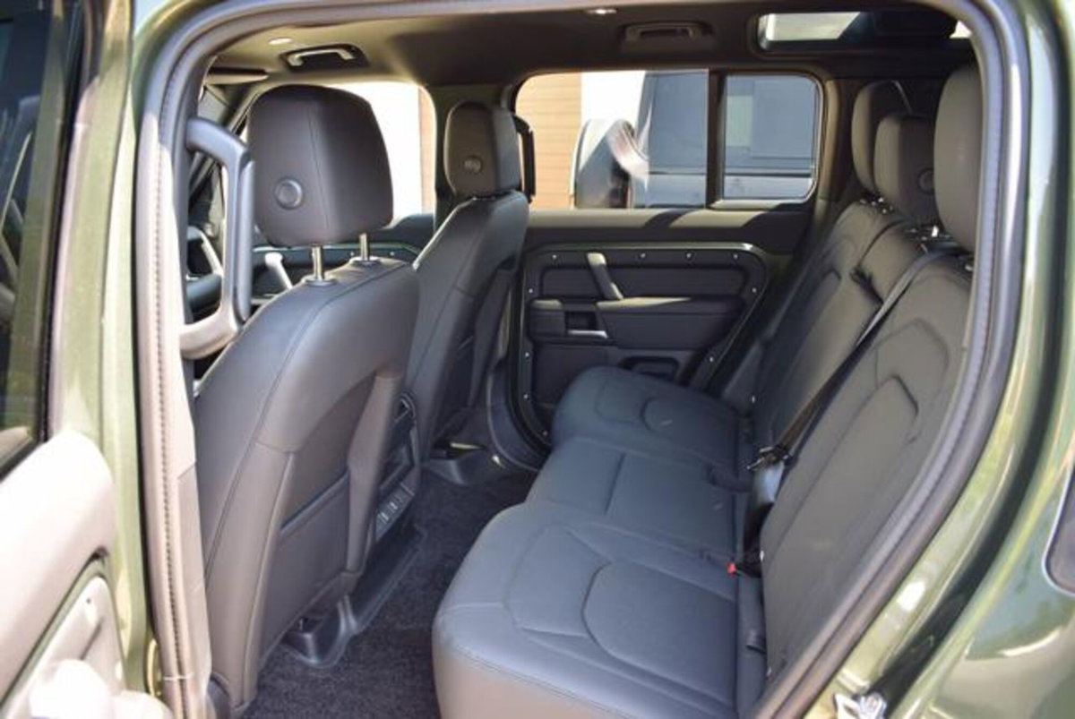 Land Rover Defender 110 3.0d i6 mhev S awd 250cv auto 6p.ti (9)