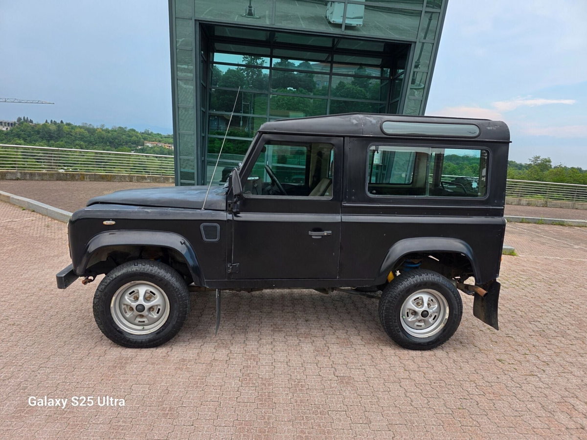 Land Rover Defender 90 2.5 Td5 Station Wagon County (17)