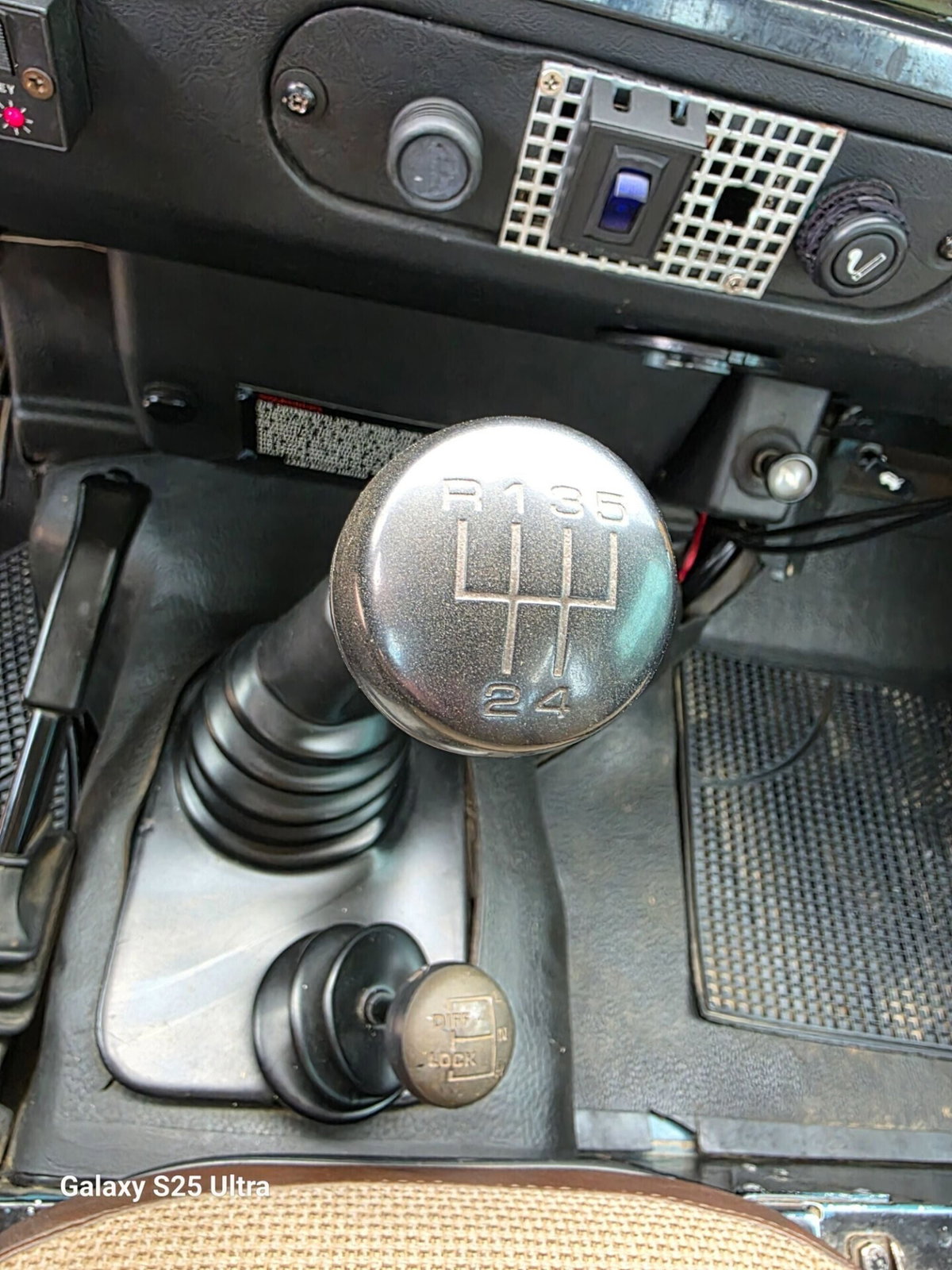 Land Rover Defender 90 2.5 Td5 Station Wagon County (8)