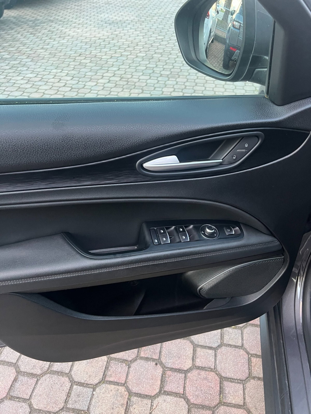 Alfa Romeo Stelvio Stelvio 2.2 Turbodiesel 210 CV AT8 Q4 Executive (10)