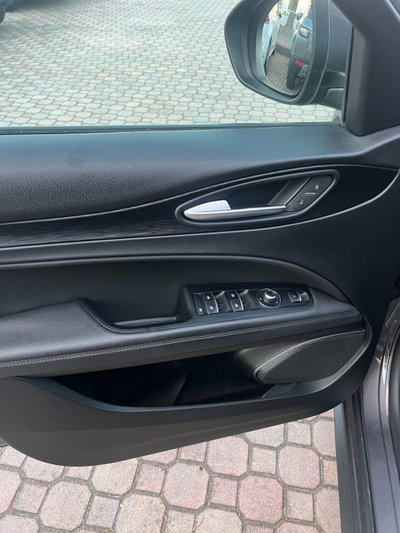 Alfa Romeo Stelvio Stelvio 2.2 Turbodiesel 210 CV AT8 Q4 Executive (10)