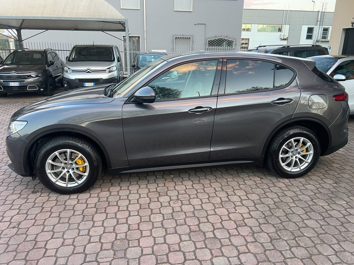 Alfa Romeo Stelvio Stelvio 2.2 Turbodiesel 210 CV AT8 Q4 Executive (2)