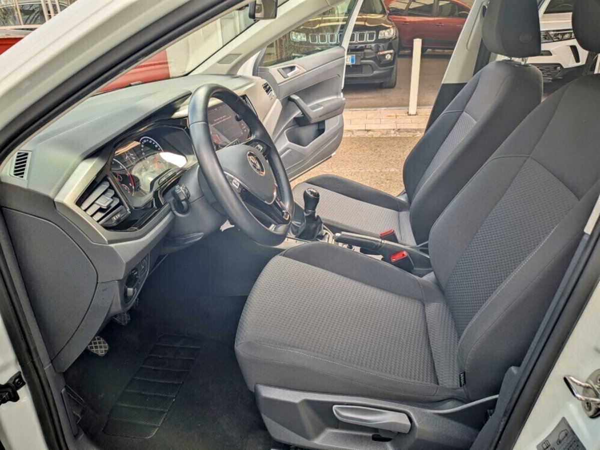 Volkswagen Polo 1.0 EVO (12)