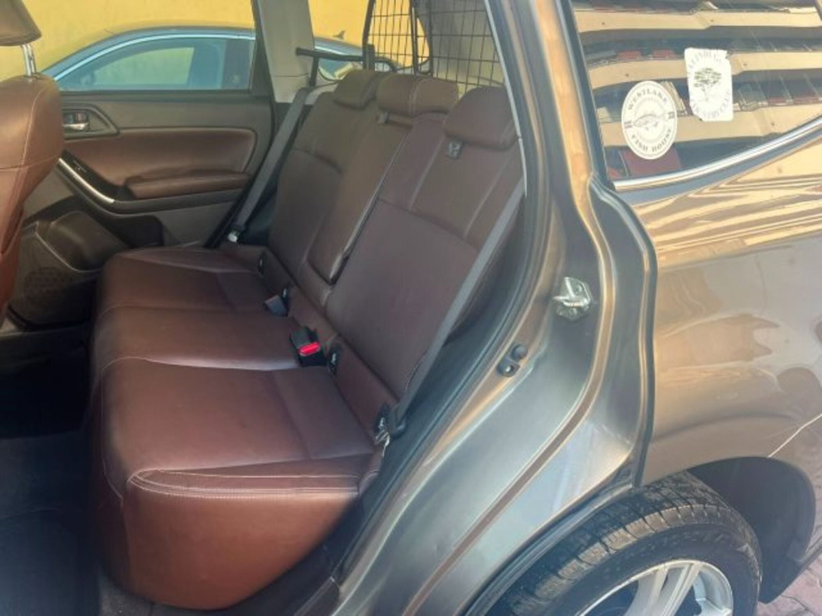 Subaru Forester 2.0i Style (10)