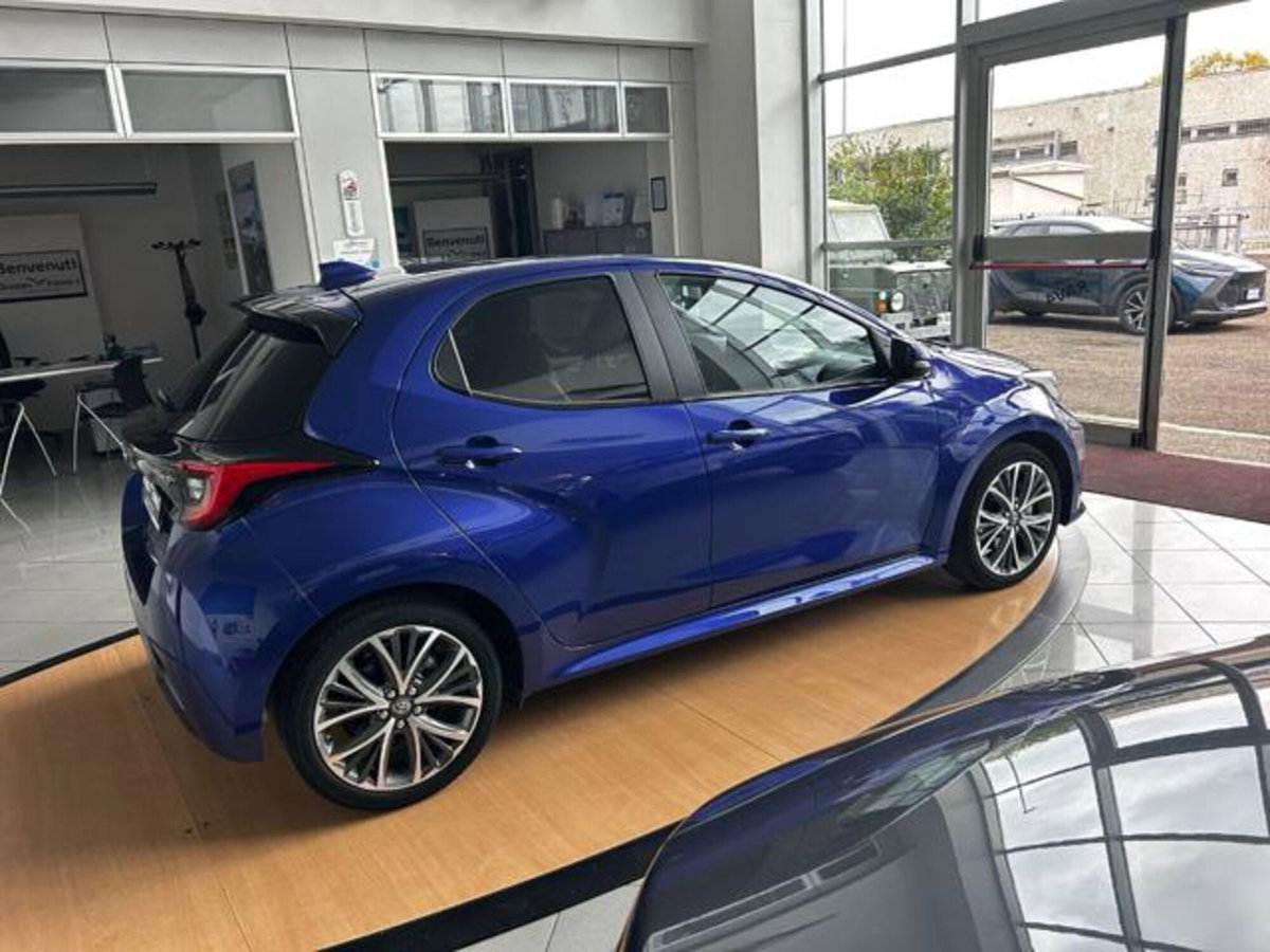 Toyota Yaris Cross 1.5 Hybrid 5p. E-CVT Lounge (5)