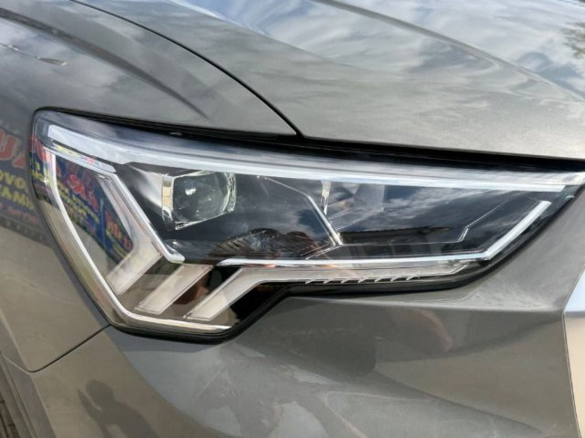 Audi Q3 35 TDI Business (11)