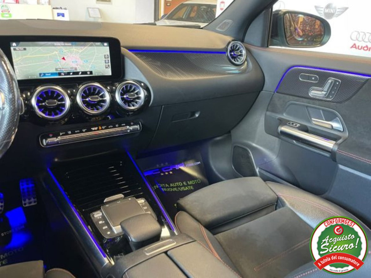 Mercedes-Benz GLA SUV 180 d Automatic Premium (12)