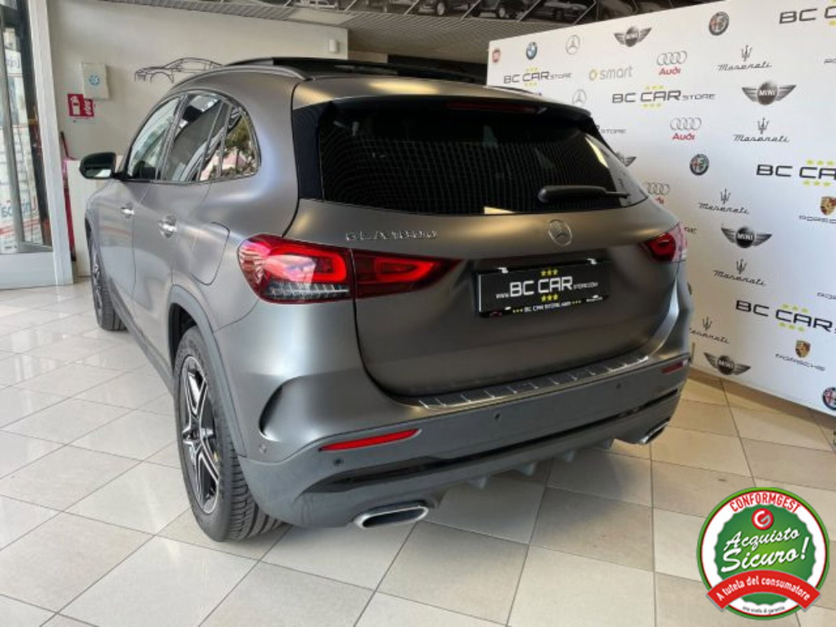 Mercedes-Benz GLA SUV 180 d Automatic Premium (4)