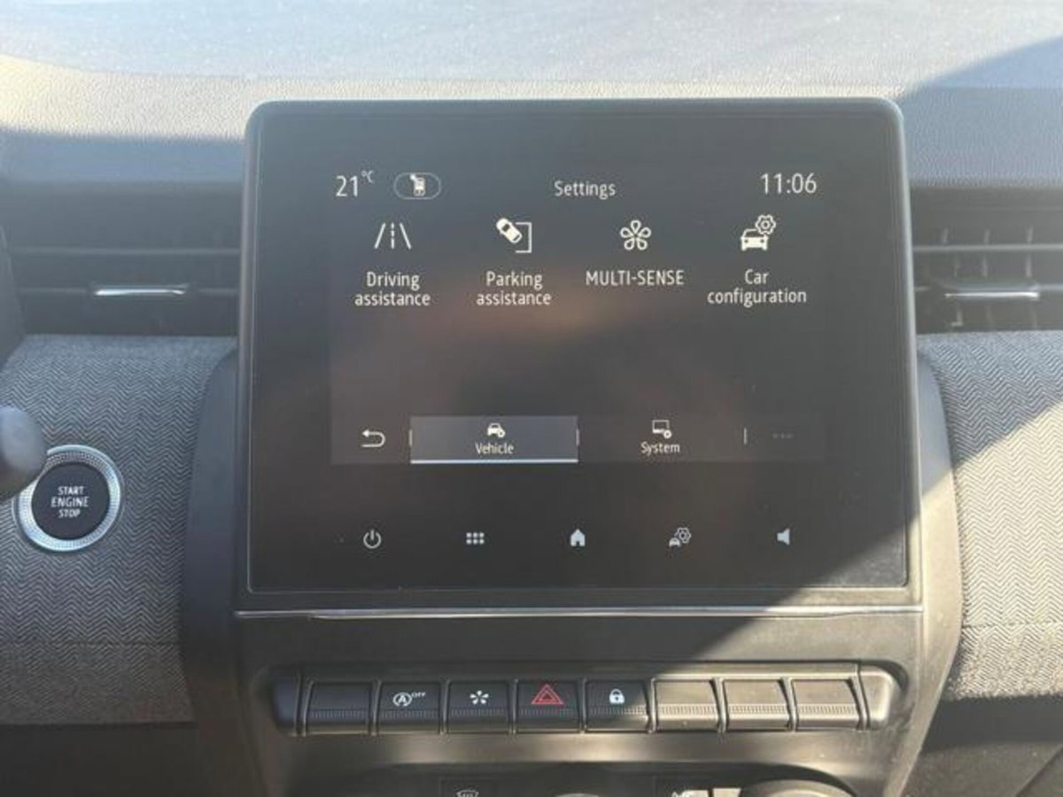 Renault Clio TCe 90 CV 5 porte Techno (19)
