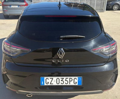 Renault Clio TCe 90 CV 5 porte Techno (4)