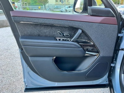Land Rover Range Rover 3.0D l6 350 CV Autobiography (18)