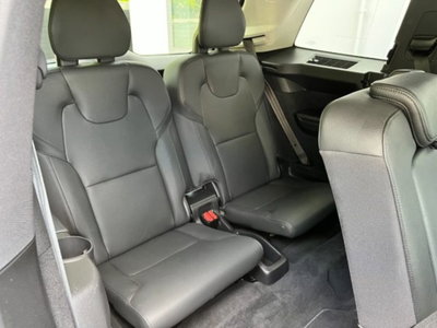 Volvo XC90 T8 Recharge AWD Plug-in Hybrid aut. 7 posti R-design (9)