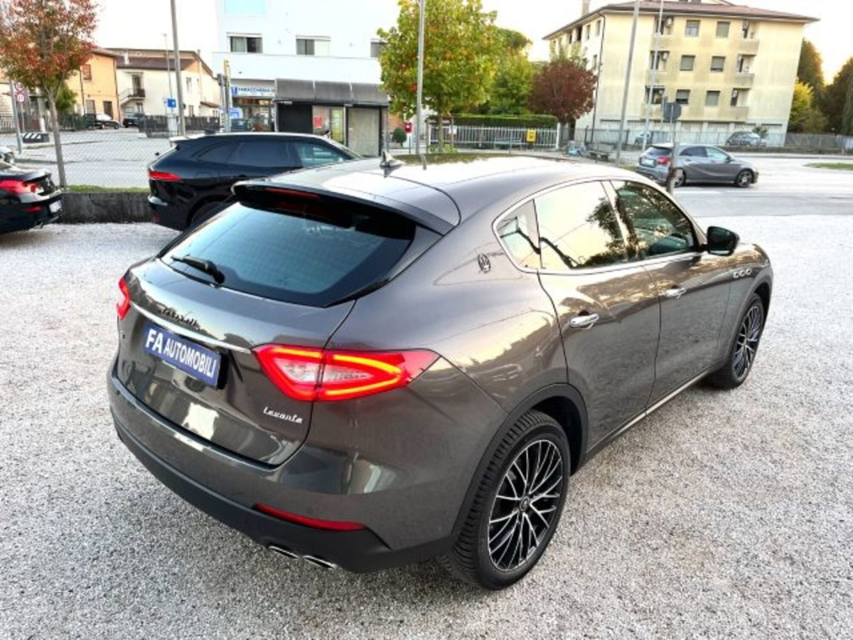 Maserati Levante Levante V6 Diesel AWD (13)