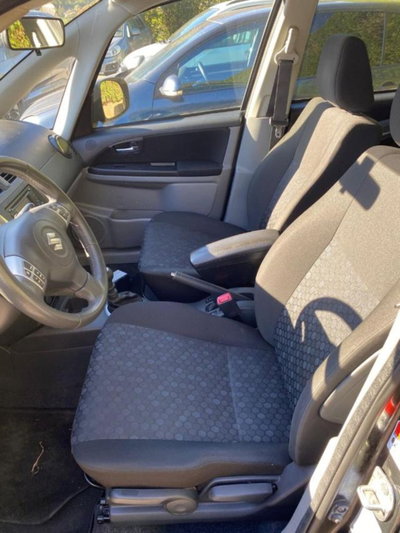 Suzuki SX4 DDiS 16V 4WD Outdoor Line GLX (7)