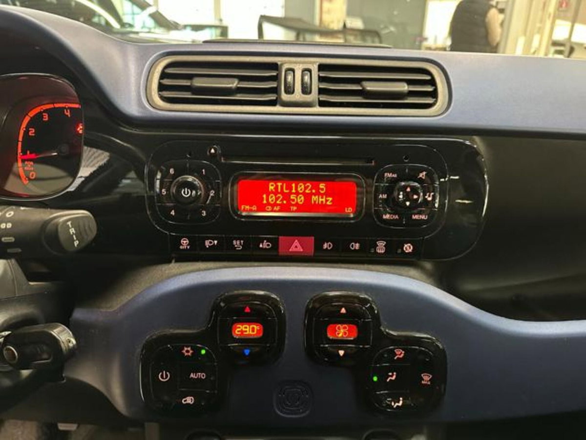 Fiat Panda 0.9 TwinAir Turbo Natural Power Lounge (12)