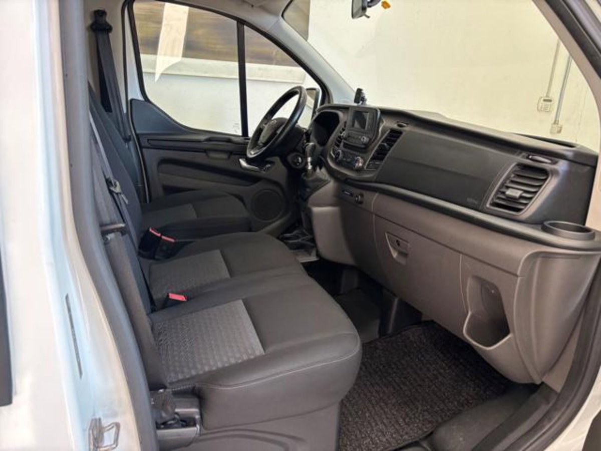 Ford Transit Custom Furgone 320 2.0 EcoBlue 130 PC Combi Trend (10)