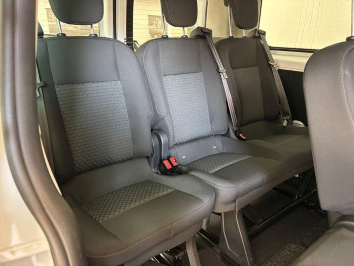 Ford Transit Custom Furgone 320 2.0 EcoBlue 130 PC Combi Trend (12)