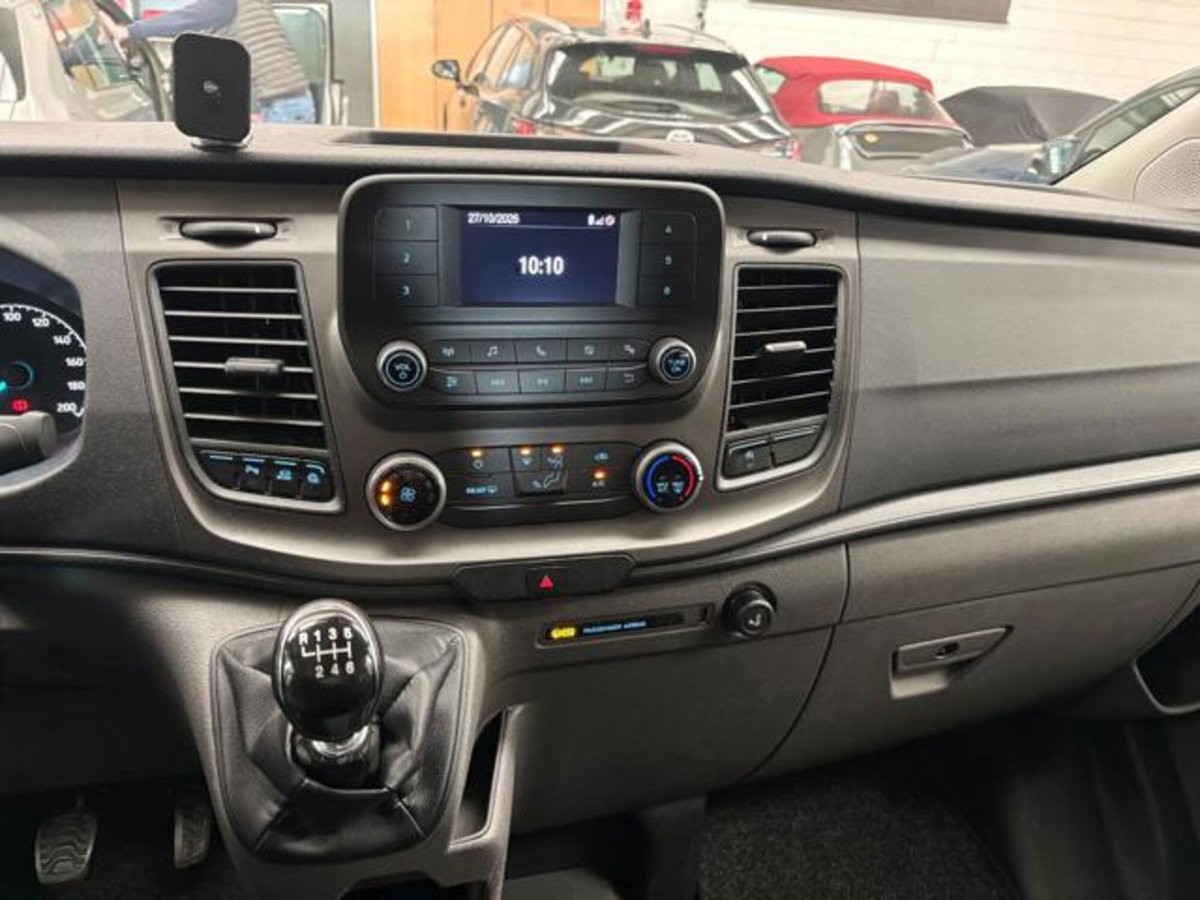 Ford Transit Custom Furgone 320 2.0 EcoBlue 130 PC Combi Trend (9)