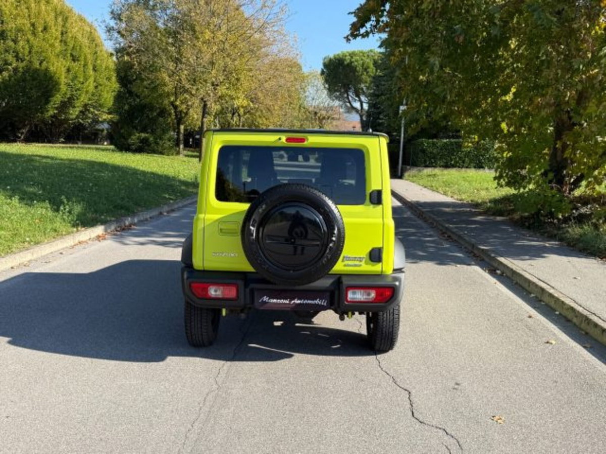 Suzuki Jimny 1.5 5MT Top (16)