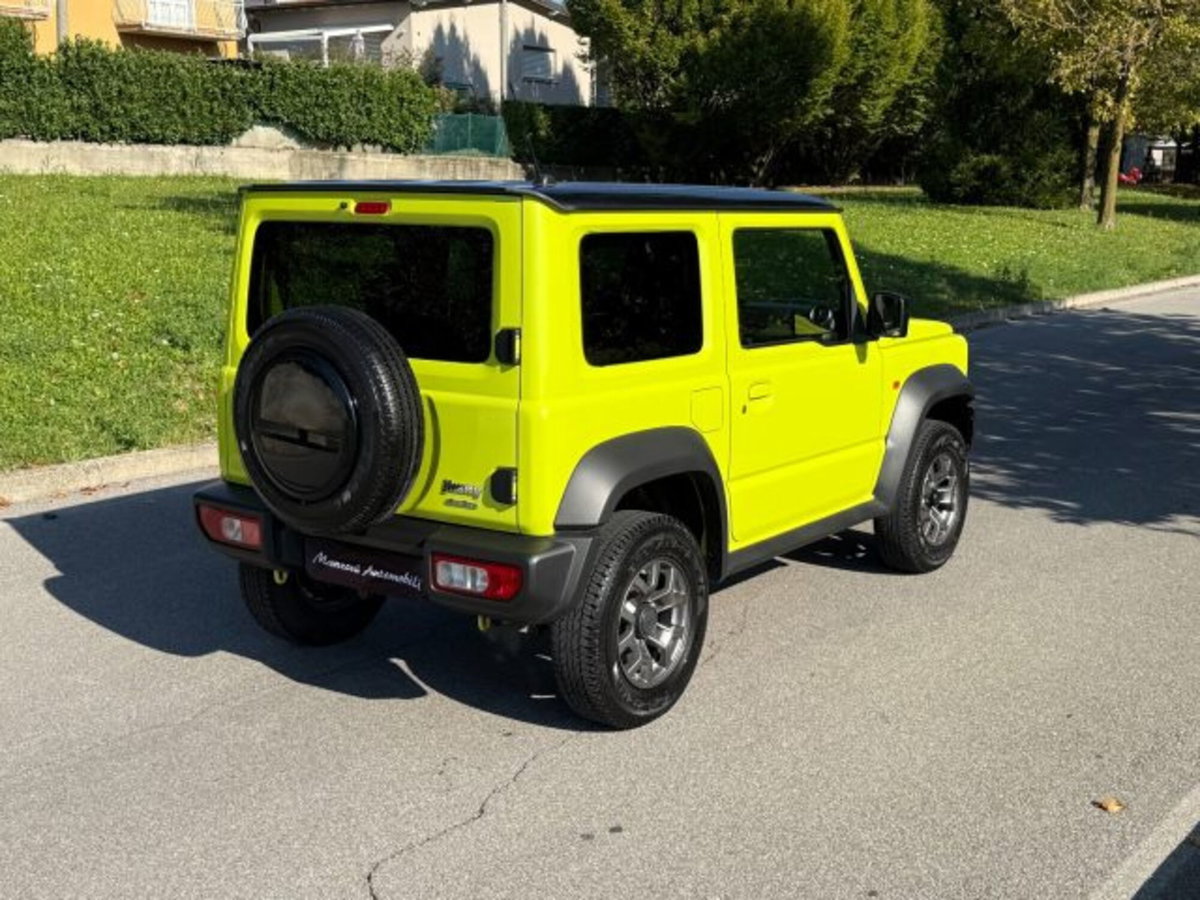 Suzuki Jimny 1.5 5MT Top (17)