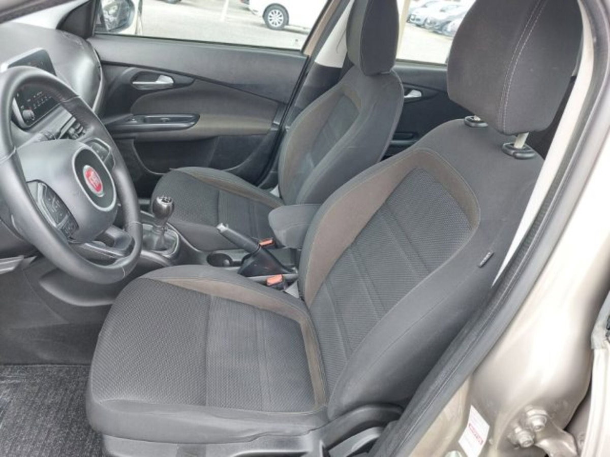 Fiat Tipo Station Wagon Tipo 1.3 Mjt S&S SW Lounge (12)