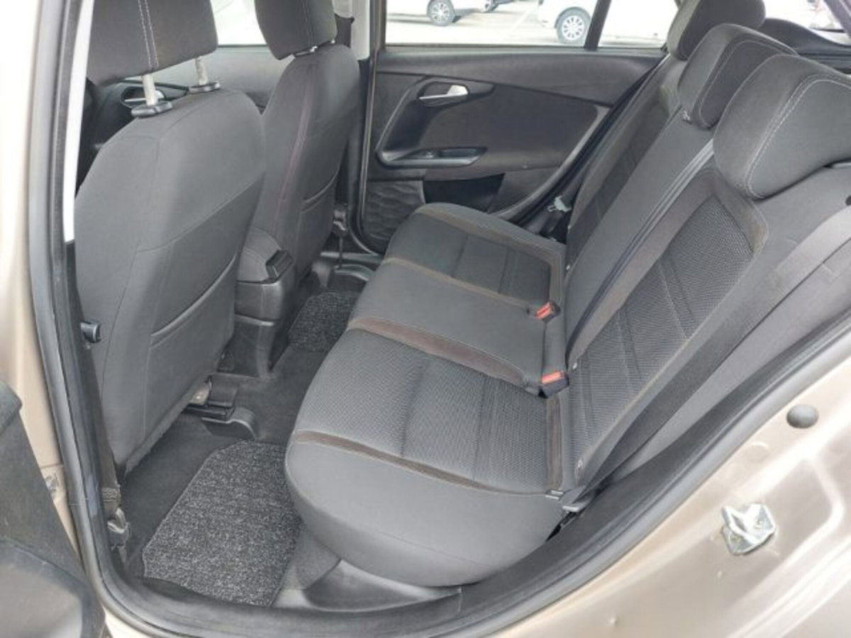 Fiat Tipo Station Wagon Tipo 1.3 Mjt S&S SW Lounge (13)