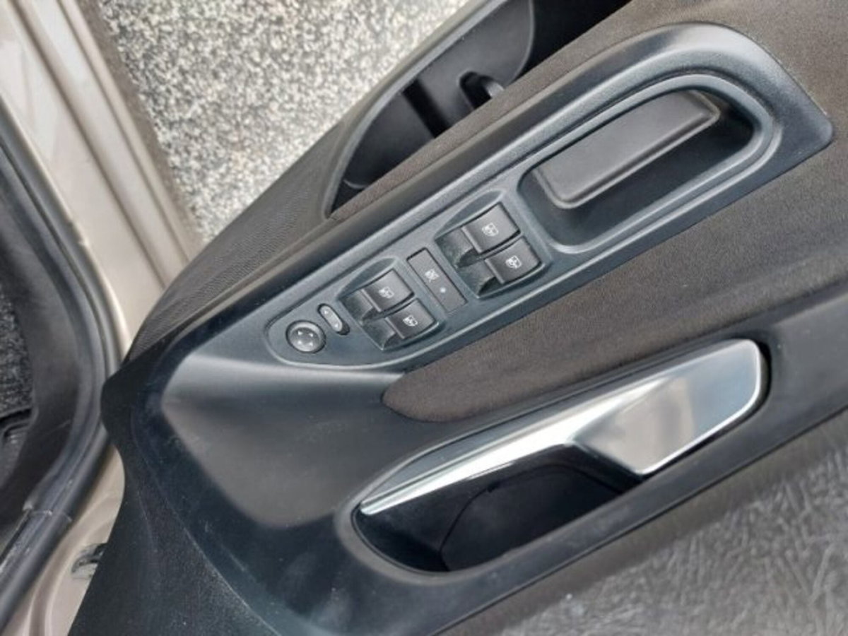 Fiat Tipo Station Wagon Tipo 1.3 Mjt S&S SW Lounge (17)