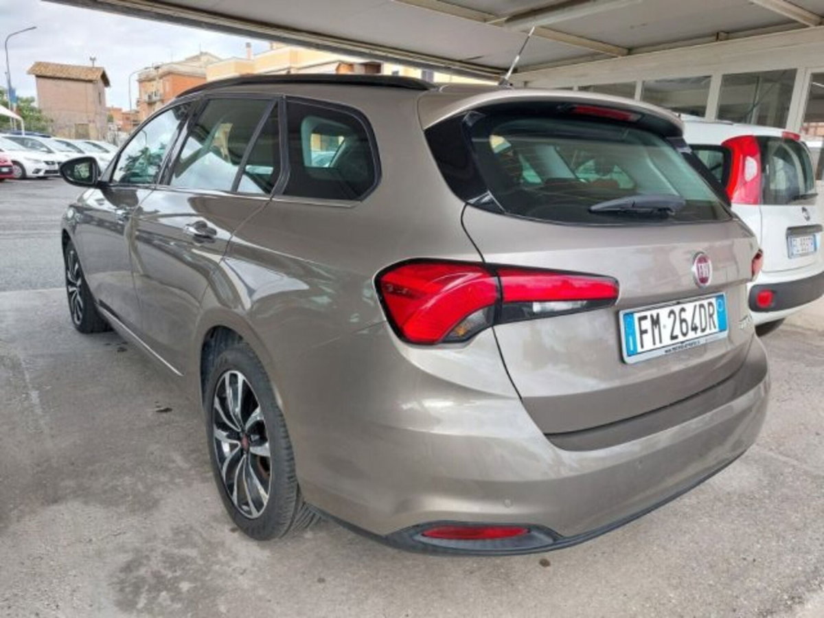 Fiat Tipo Station Wagon Tipo 1.3 Mjt S&S SW Lounge (4)